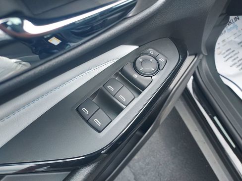 New 2026 Chevrolet Trax LT w/ Driver Confidence Package FWD image 11