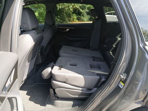 Used 2025 Audi Q7 3.0T Premium Plus image 25