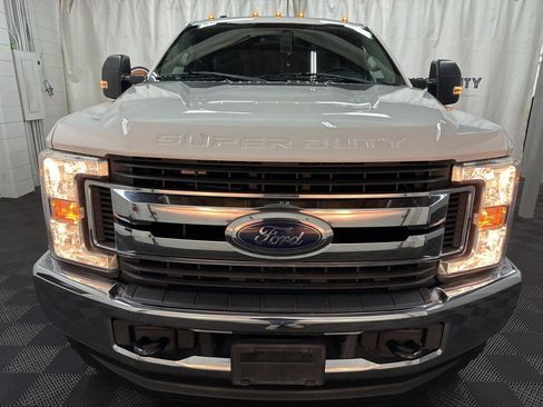 Used 2017 Ford F250 XLT w/ Snow Plow Prep Package image 3