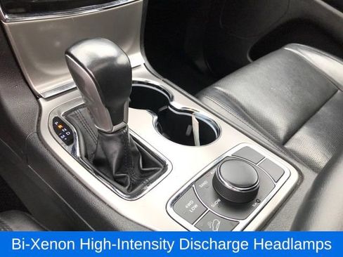 Used 2022 Jeep Grand Cherokee Limited w/ Luxury Group II image 11