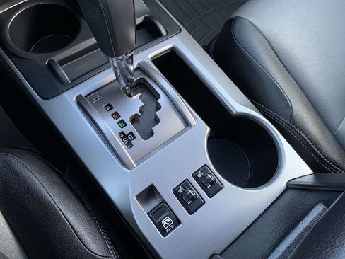 Used 2016 Toyota 4Runner SR5 Premium image 25