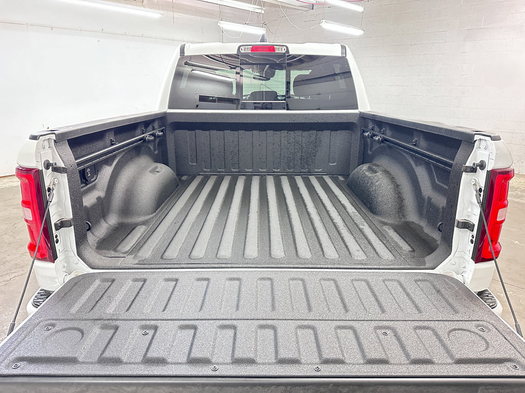 New 2026 RAM 1500 Big Horn AWD/4WD image 13