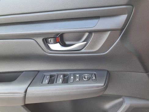 Used 2025 Honda CR-V EX image 17