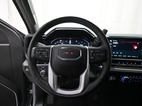 Used 2024 GMC Sierra 1500 Elevation image 4