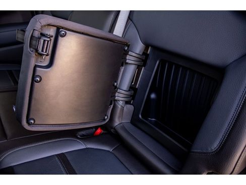 Used 2023 GMC Sierra 3500 Denali image 28