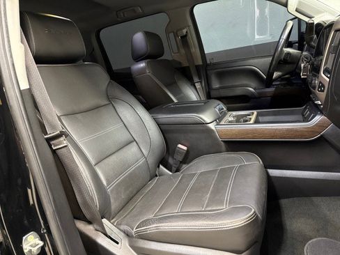 Used 2018 GMC Sierra 3500 Denali w/ Duramax Plus Package image 56