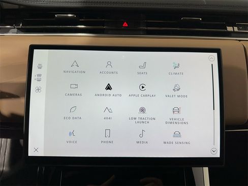 Used 2025 Land Rover Range Rover Sport SE image 17