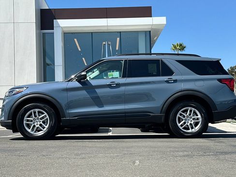 New 2026 Ford Explorer Active w/ Active Comfort Package RWD image 6