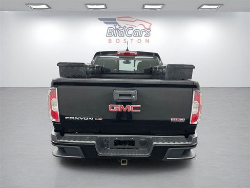 Used 2018 GMC Canyon All Terrain w/ Trailering Package image 5