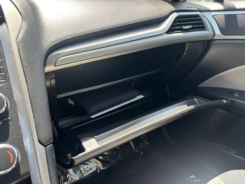 Used 2018 Ford Fusion S FWD image 42