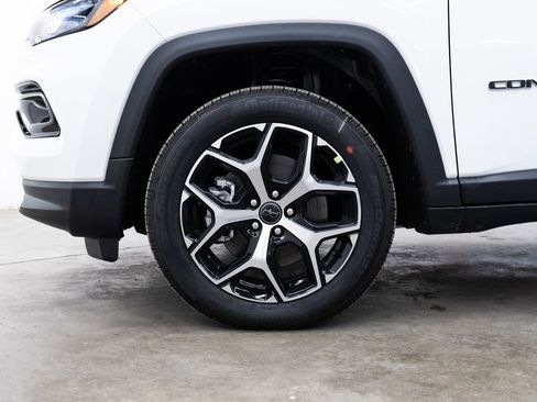 New 2026 Jeep Compass Limited image 7