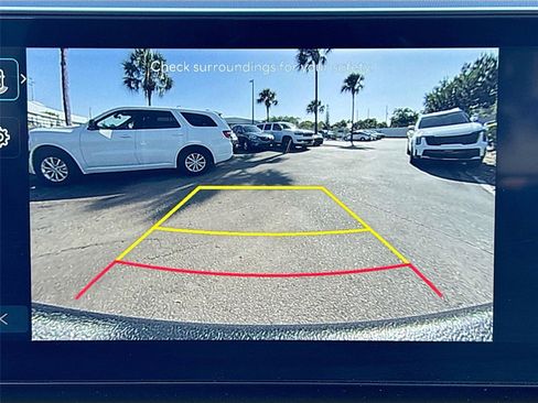 Used 2025 Hyundai Santa Cruz SEL FWD image 13