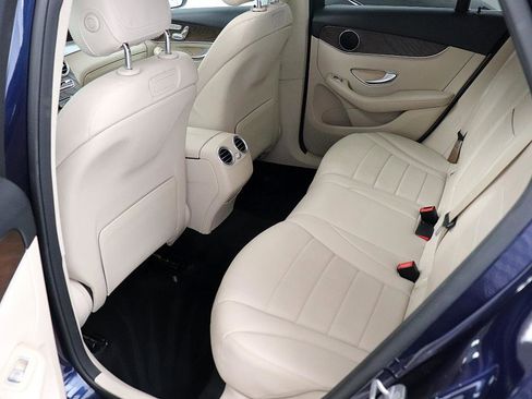 Used 2019 Mercedes-Benz GLC 300 image 16