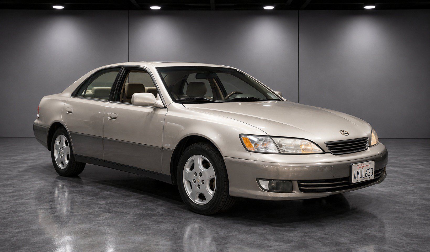 Used 2000 Lexus ES 330 FWD image 1