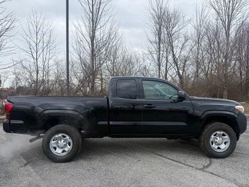 Used 2021 Toyota Tacoma SR image 2