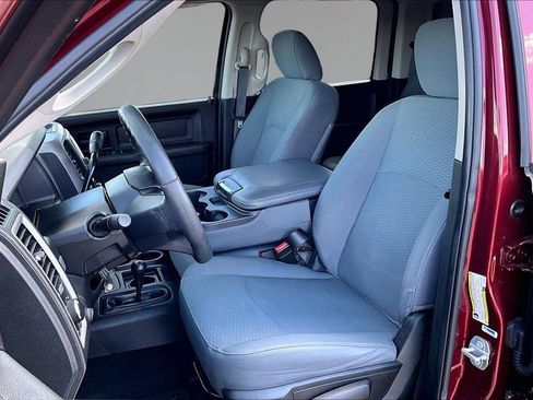 Used 2018 RAM 2500 Tradesman w/ Chrome Appearance Group AWD/4WD image 21