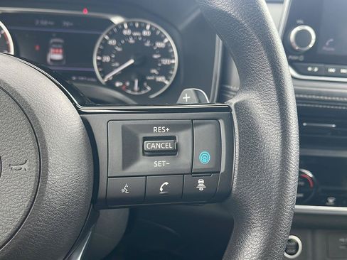 Used 2023 Nissan Rogue SV AWD/4WD image 19