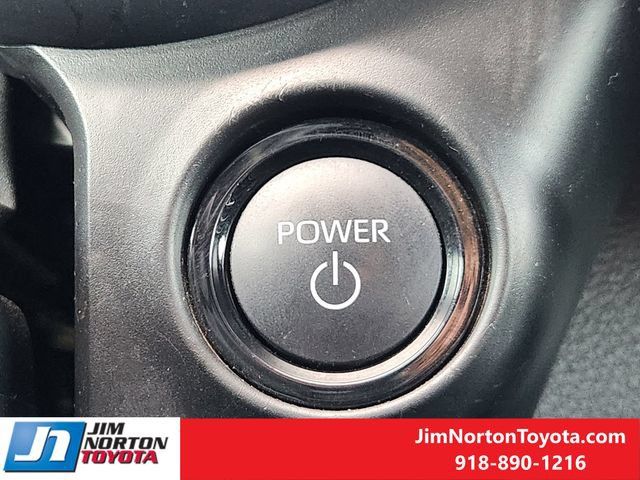 Used 2025 Toyota Sienna Platinum FWD image 22