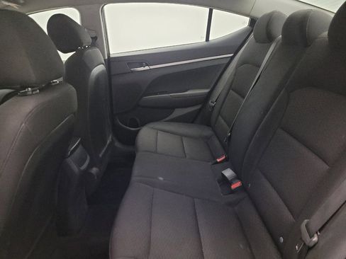 Used 2019 Hyundai Elantra SE w/ Cargo Package FWD image 18