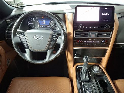 Certified 2024 INFINITI QX80 Sensory w/ All-Season Package image 16