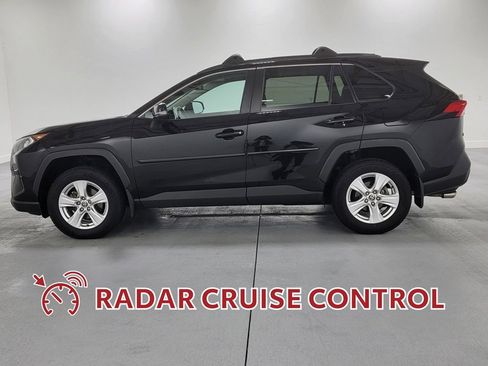 Certified 2021 Toyota RAV4 XLE w/ Convenience Package image 5