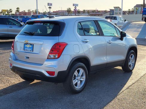 Used 2018 Chevrolet Trax LS image 5