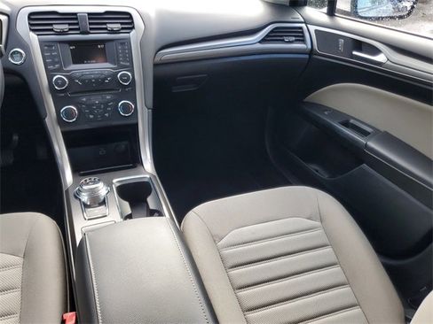 Used 2018 Ford Fusion S image 13