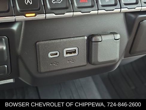 Used 2020 GMC Sierra 1500 Elevation w/ Elevation Value Package image 20