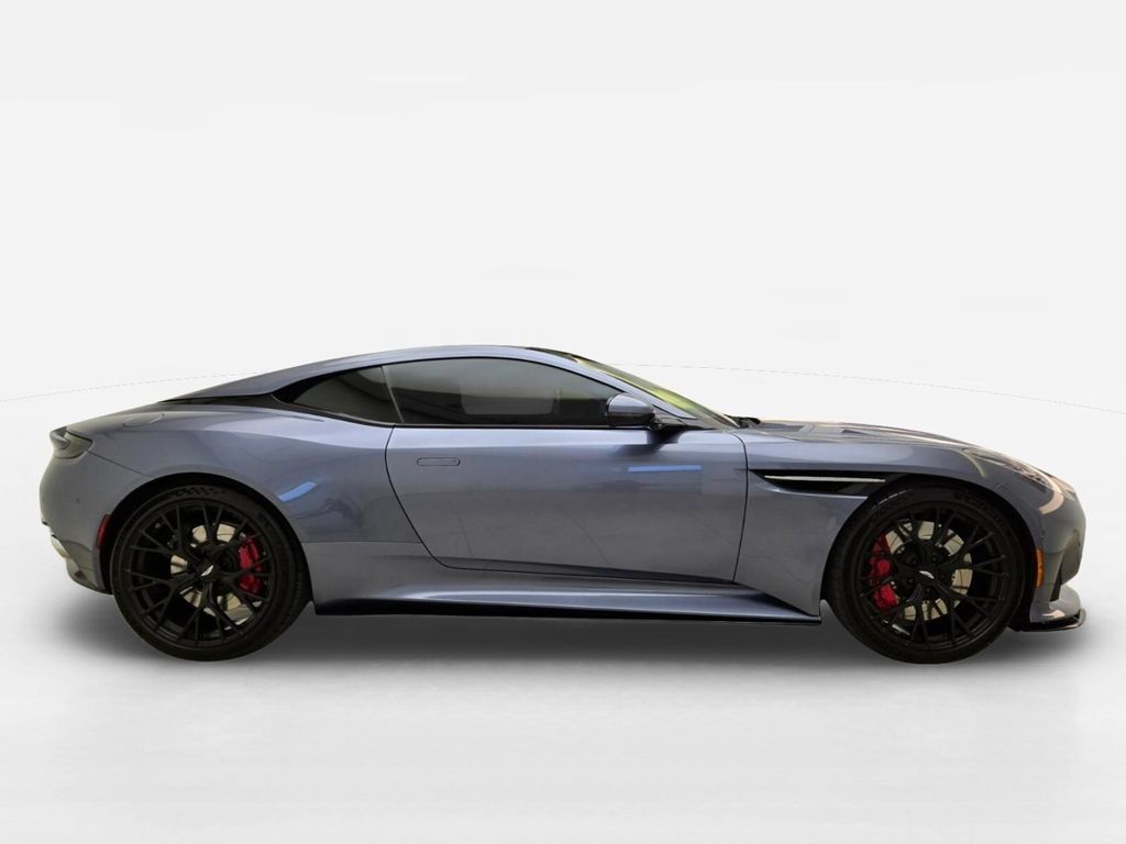 Used 2025 Aston Martin DB12 Coupe RWD image 6