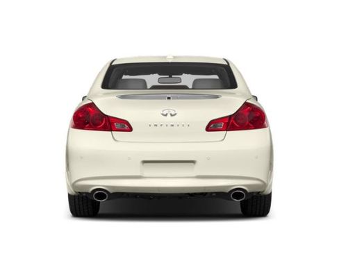 Used 2015 INFINITI Q40 w/ Moonroof Package image 5