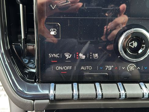 New 2026 GMC Yukon AT4 image 15