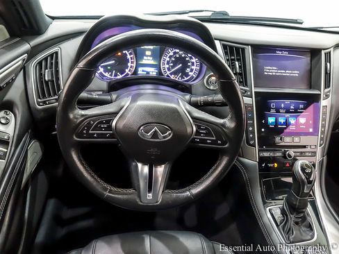 Used 2017 INFINITI Q60 3.0t w/ Premium Plus Package 3.0T image 17