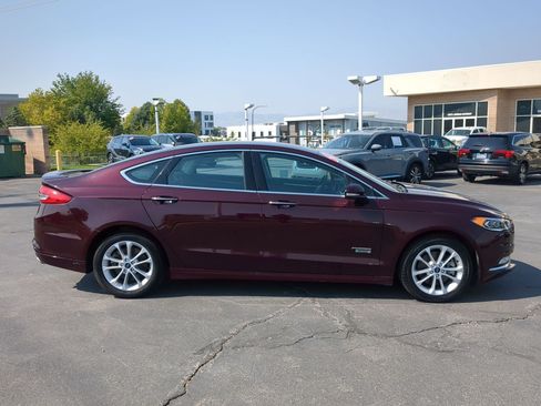 Used 2017 Ford Fusion Energi Titanium FWD image 6
