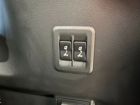 Used 2025 Lexus GX 550 AWD/4WD image 33