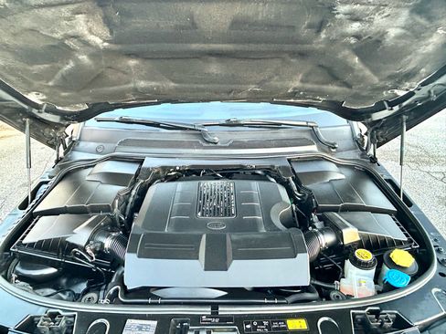 Used 2016 Land Rover LR4 HSE image 24