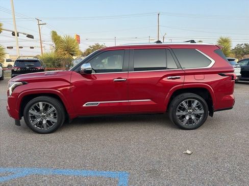 Used 2024 Toyota Sequoia Capstone image 3