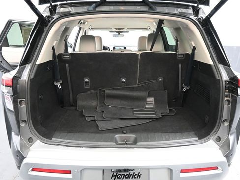 Used 2023 Nissan Pathfinder SL image 22