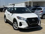 Used 2022 Nissan Kicks S image 2