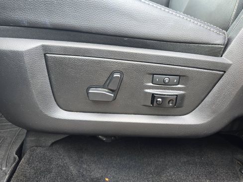 Used 2017 RAM 2500 Laramie AWD/4WD image 23