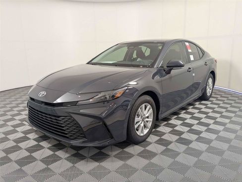 New 2026 Toyota Camry LE FWD image 2