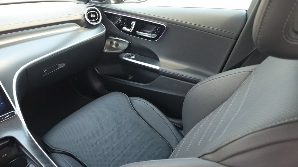 Certified 2024 Mercedes-Benz C 300 Sedan image 26