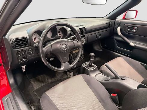 Used 2002 Toyota MR2 RWD image 8