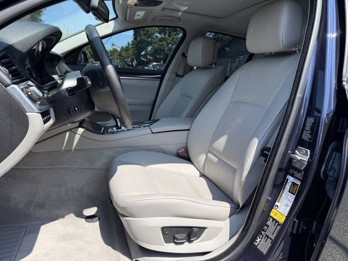Used 2013 BMW 528i xDrive Sedan AWD/4WD image 9