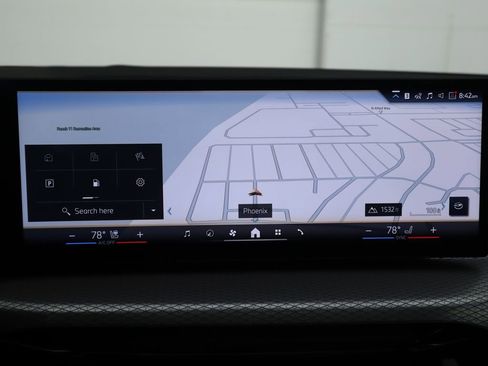 New 2026 BMW 330i Sedan w/ Convenience Package image 15