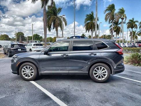 Certified 2025 Honda CR-V EX image 5