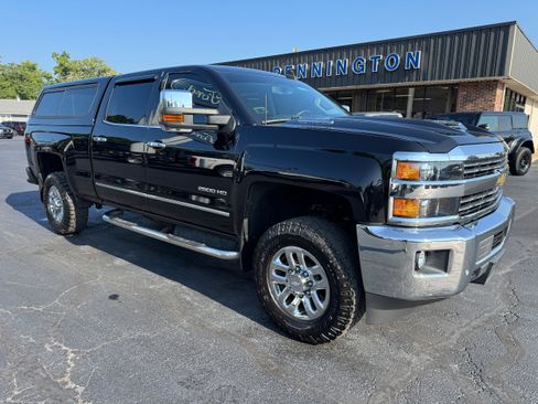 Used 2018 Chevrolet Silverado 2500 LTZ w/ Duramax Plus Package image 9