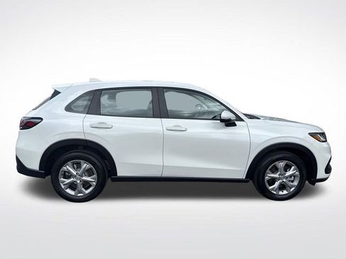 Certified 2025 Honda HR-V LX image 6