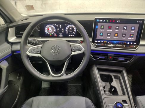 New 2026 Volkswagen Tiguan SE image 35