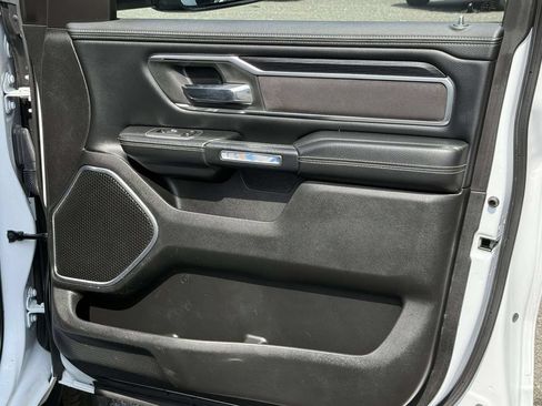 Used 2023 RAM 1500 Laramie AWD/4WD image 7