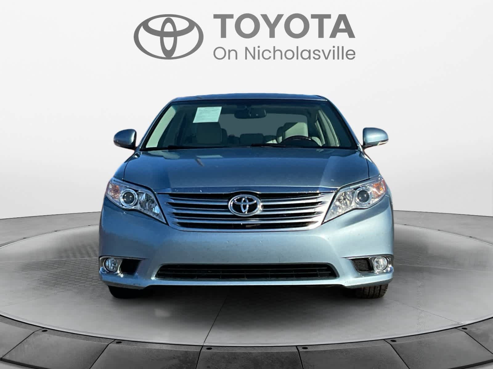 Used 2011 Toyota Avalon Limited FWD image 8